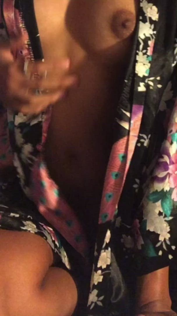 Brazilian porn video with onlyfans model Alicebluwu <strong>@alicebluwu</strong>