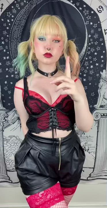 Comics porn video with onlyfans model amysky99 <strong>@amysky99</strong>