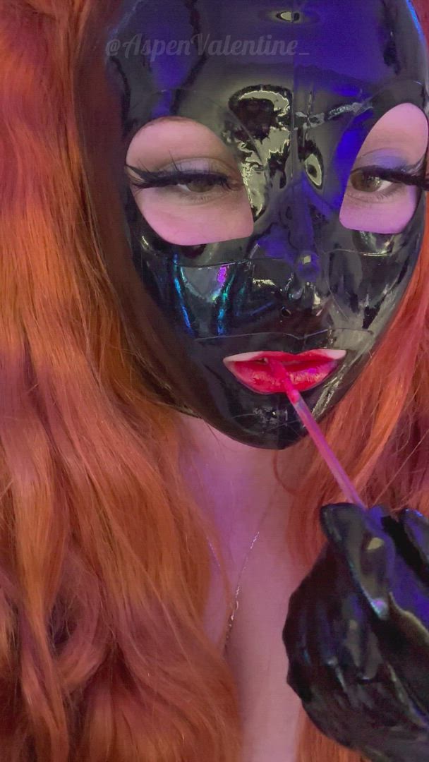 Lipstick porn video with onlyfans model  <strong>@aspen_valentine</strong>
