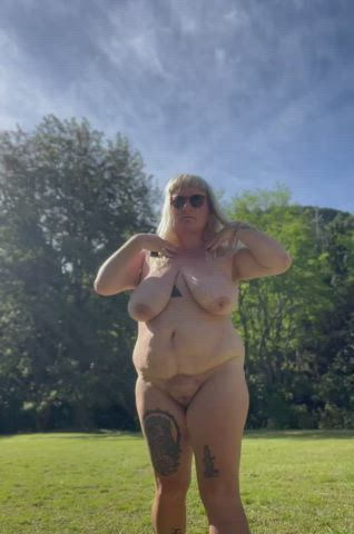 Exhibitionist porn video with onlyfans model bonnielady <strong>@bonnielady</strong>