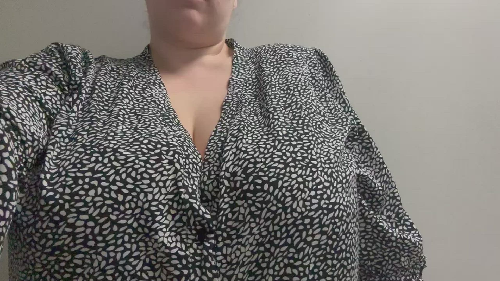 BBW porn video with onlyfans model carleighrose <strong>@carleighrose</strong>