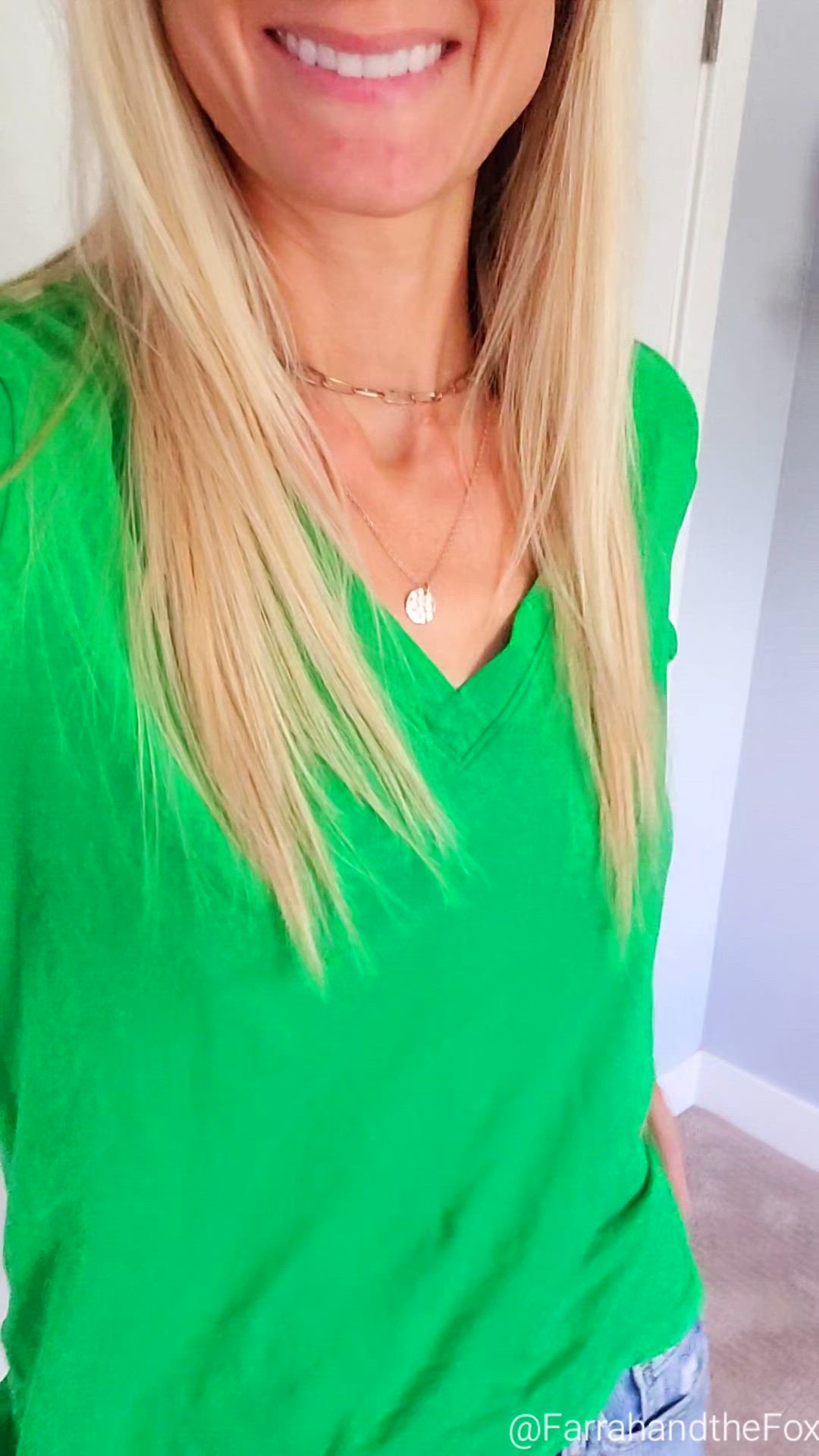 MILF porn video with onlyfans model FarrahandtheFox <strong>@farrahandthefox</strong>
