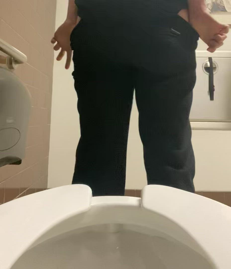 Piss porn video with onlyfans model  <strong>@freckledpegger58</strong>