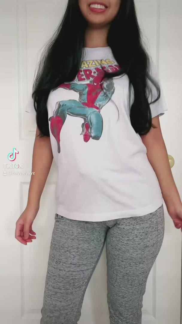 Asian porn video with onlyfans model hayleyxyz <strong>@hayleyxyz</strong>
