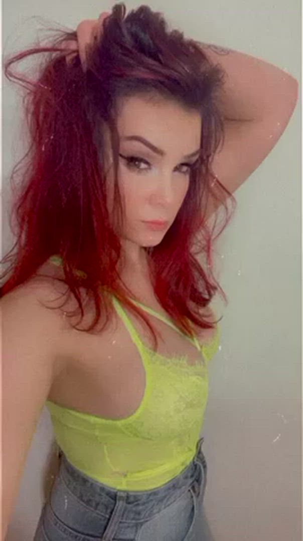 Lingerie porn video with onlyfans model  <strong>@kissesandchaos</strong>