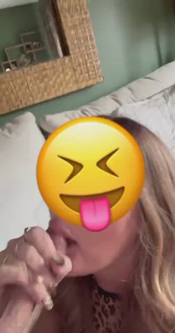 Cumshot porn video with onlyfans model LiLGrnEyez <strong>@lilgrneyez</strong>