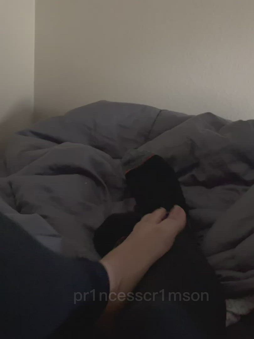 Feet Fetish porn video with onlyfans model pr1ncesscr1mson <strong>@pr1ncesscr1mson</strong>