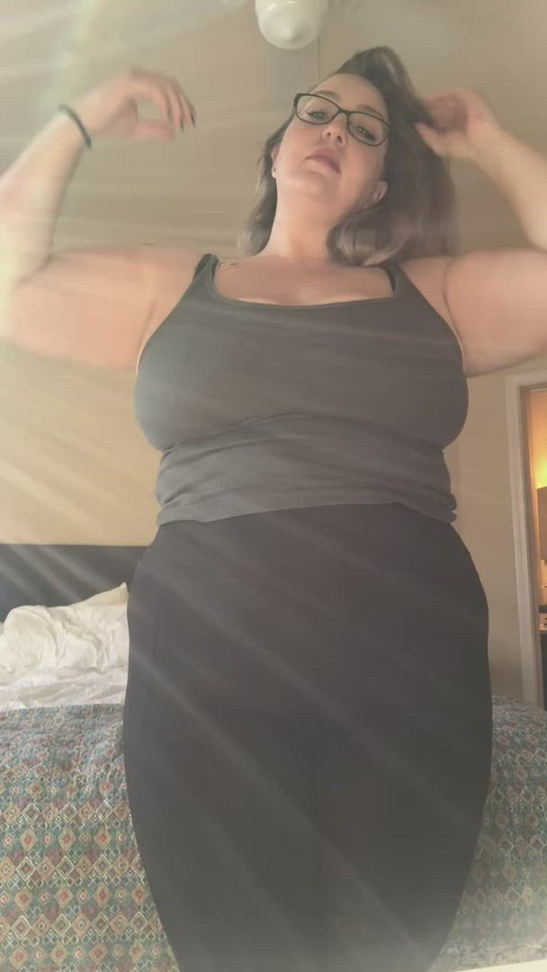 BBW porn video with onlyfans model Queenbbw00 <strong>@queenbbw00</strong>