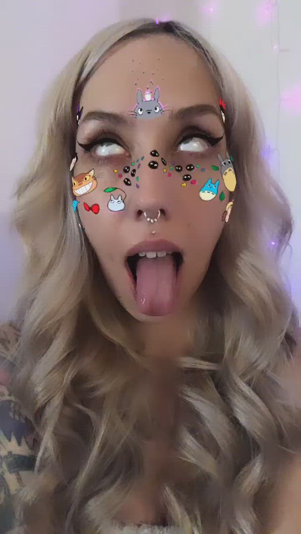 Ahegao porn video with onlyfans model Roseisdeadagain <strong>@roseisdeadagain</strong>