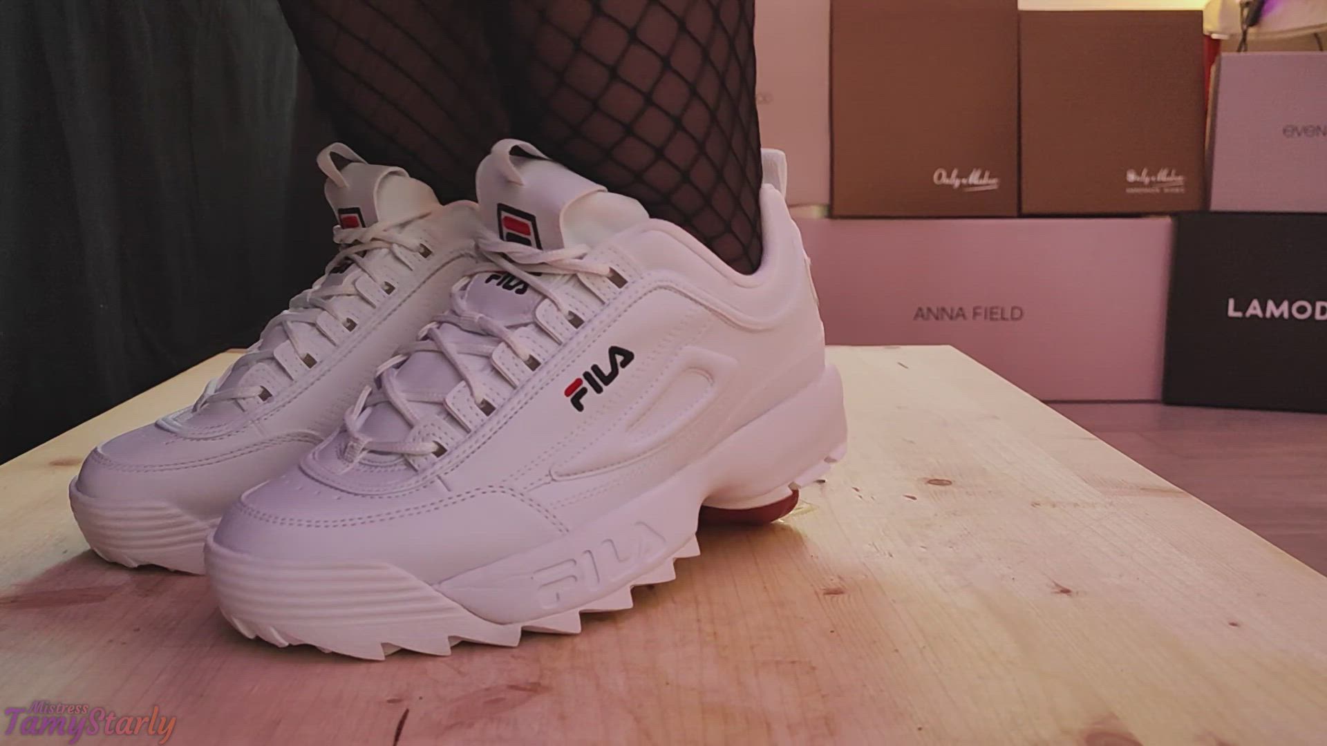 Shoes porn video with onlyfans model TamyStarly <strong>@tamystarly</strong>