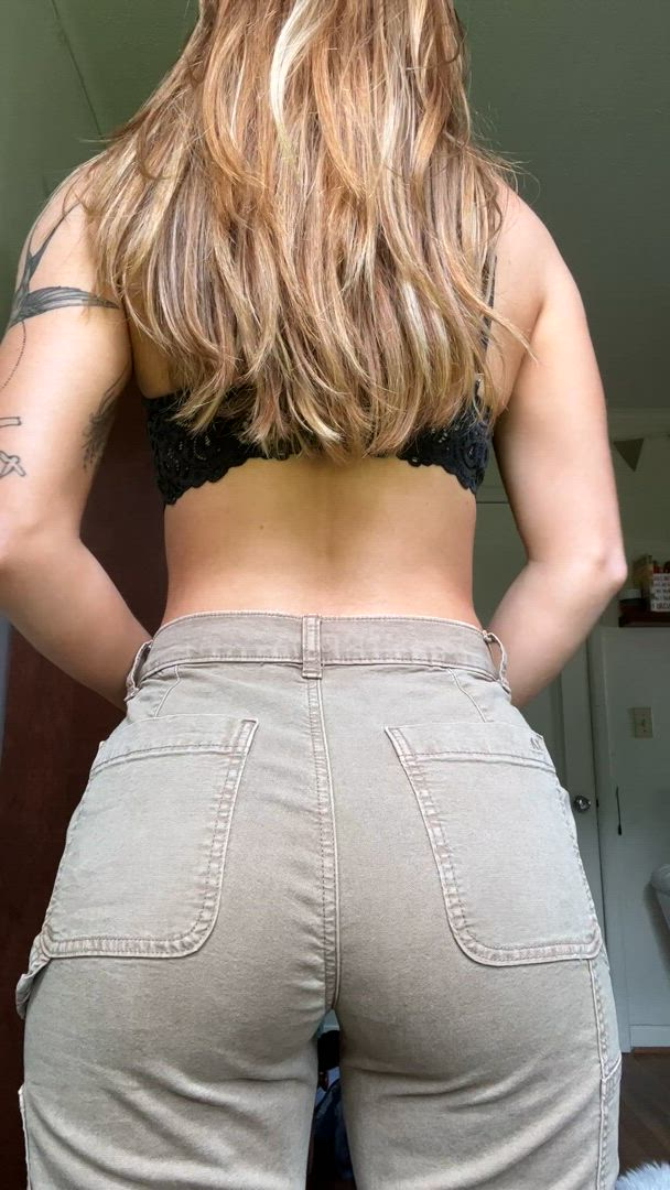 Ass porn video with onlyfans model TheIvoryFox <strong>@theivoryfox</strong>