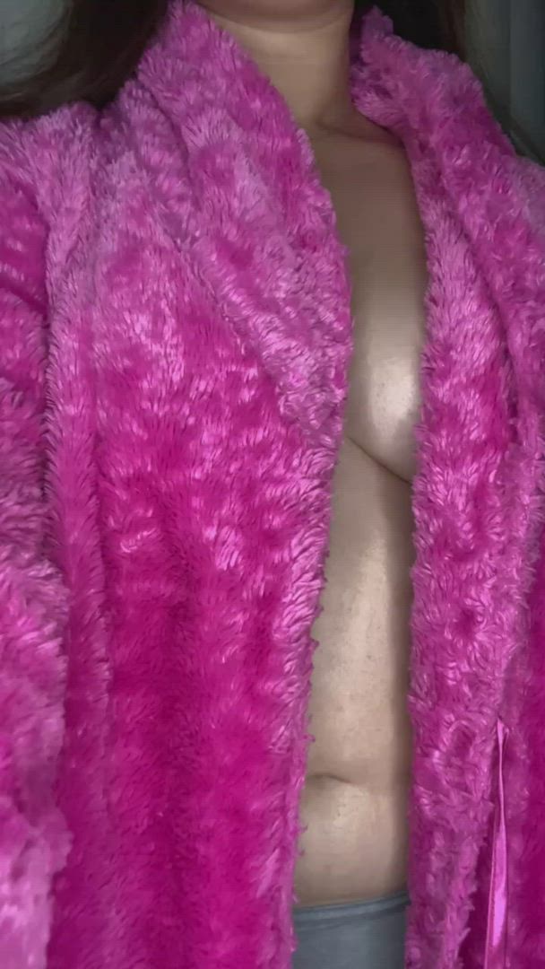 Big Tits porn video with onlyfans model TwoSexyAsians <strong>@twosexyasians</strong>