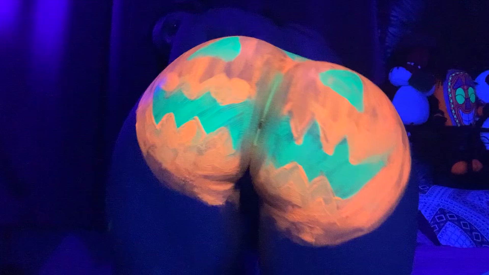 Twerking porn video with onlyfans model PeachyMichelle420 <strong>@peachymichelle420</strong>