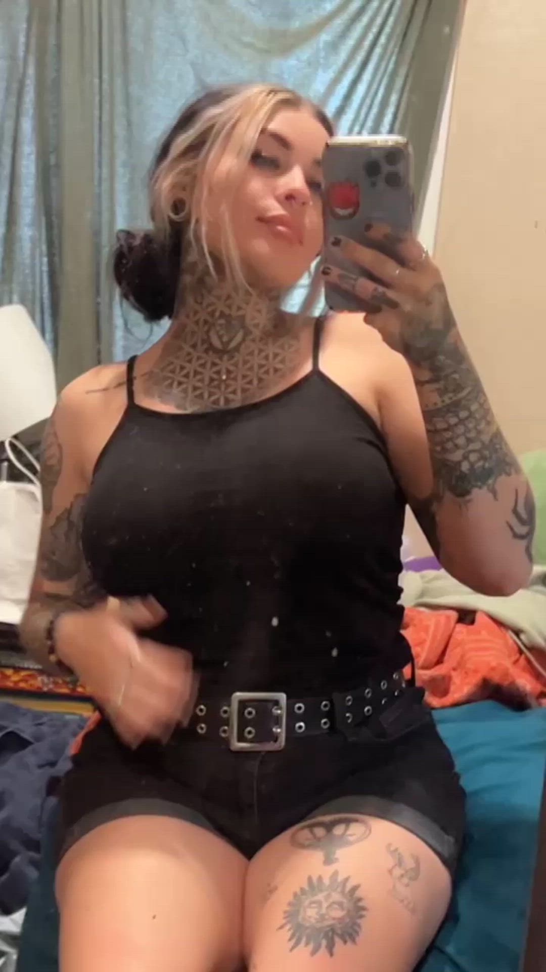 Big Tits porn video with onlyfans model pecetluitnn <strong>@mhmbaby</strong>