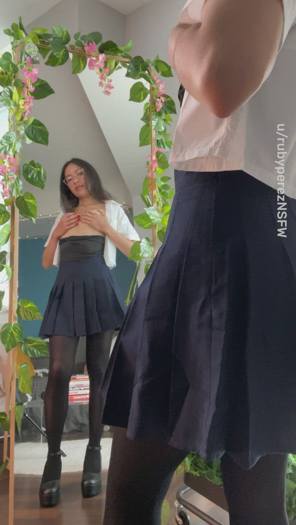 Amateur porn video with onlyfans model Ruby Perez <strong>@creamyruby</strong>