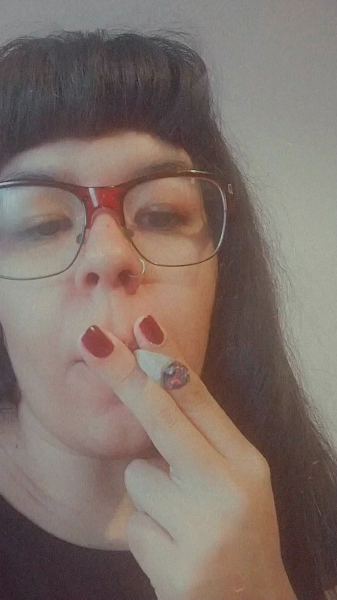 Smoking porn video with onlyfans model sigridvip <strong>@sigridvip</strong>