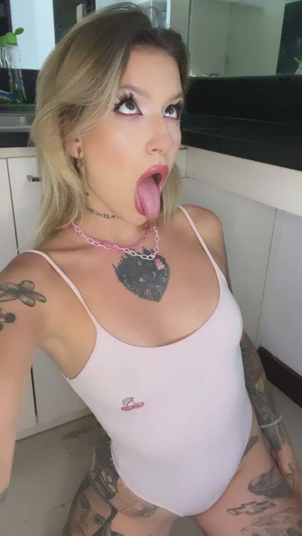 Ahegao porn video with onlyfans model steishaginnes <strong>@steishaginnesvip</strong>