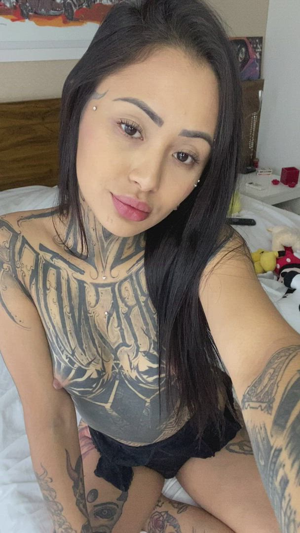 Amateur porn video with onlyfans model Surya <strong>@suryaelizabeth</strong>