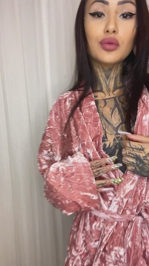 Amateur porn video with onlyfans model Surya <strong>@suryaelizabeth</strong>