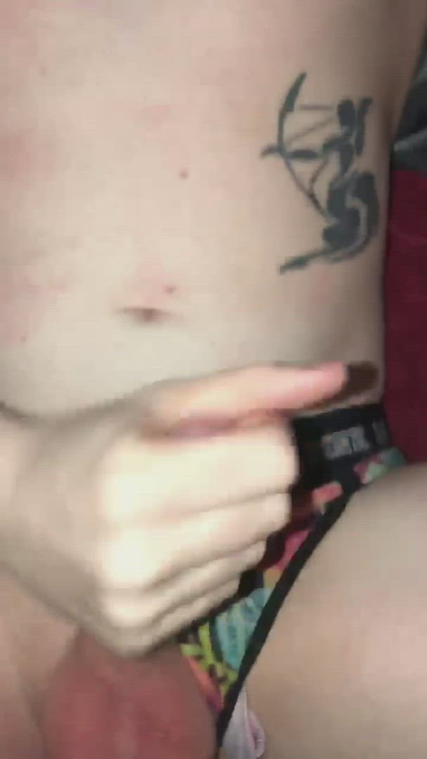 Amateur porn video with onlyfans model thatgingergamerr <strong>@thatgingergamer</strong>