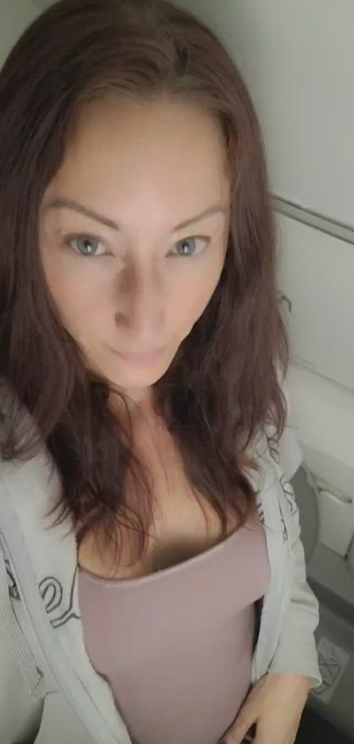 Airplane porn video with onlyfans model thoughtfulnomad <strong>@thoughtful_nomad</strong>