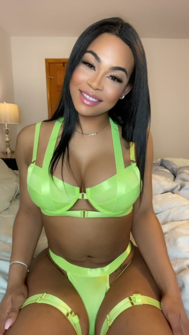 Big Tits porn video with onlyfans model TS Nicki Bandz <strong>@realnickibandz</strong>