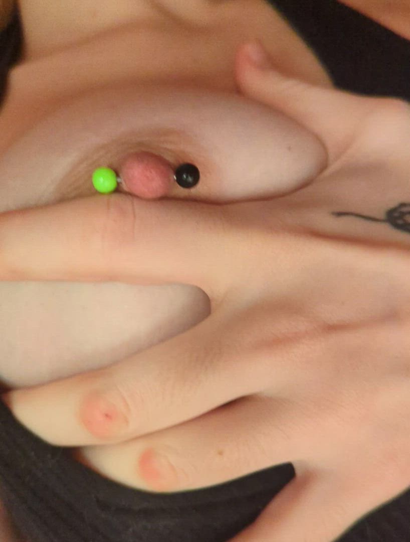 Cute porn video with onlyfans model V <strong>@vsilverss</strong>