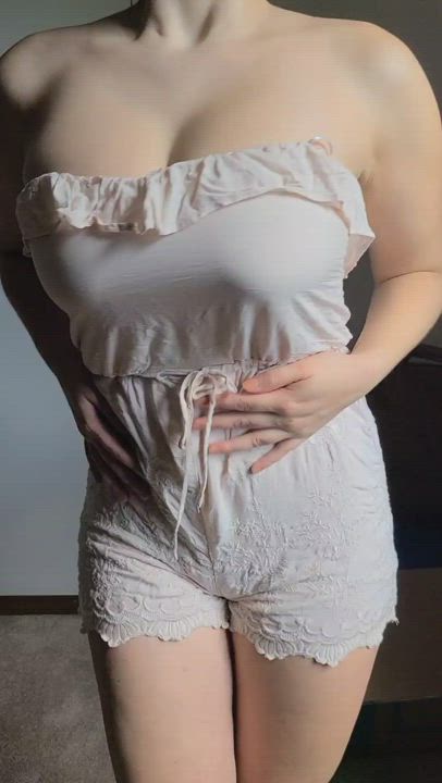 Barely Legal porn video with onlyfans model Valorie <strong>@your_submissive_doll</strong>