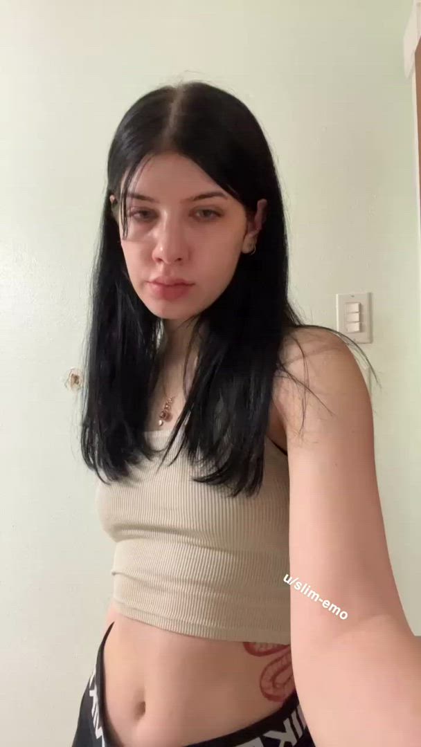 OnlyFans porn video with onlyfans model vamp1reslut <strong>@slim.emo</strong>