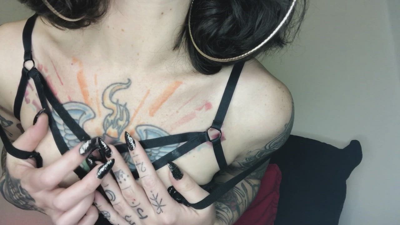 Domina porn video with onlyfans model Venusinscorpio666 <strong>@venusinscorpio666</strong>