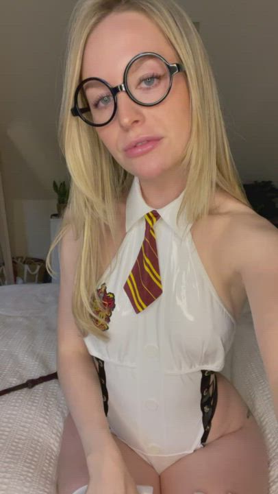 Blonde porn video with onlyfans model Wee Blondie <strong>@blondie24</strong>