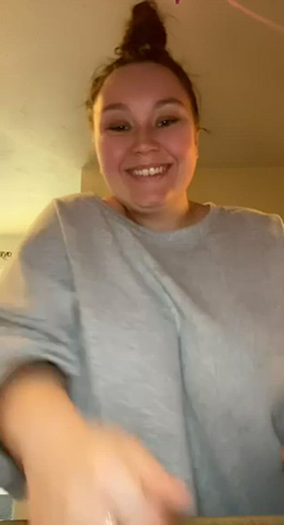 Tits porn video with onlyfans model xoxoshelbss <strong>@sshelbss_xo</strong>