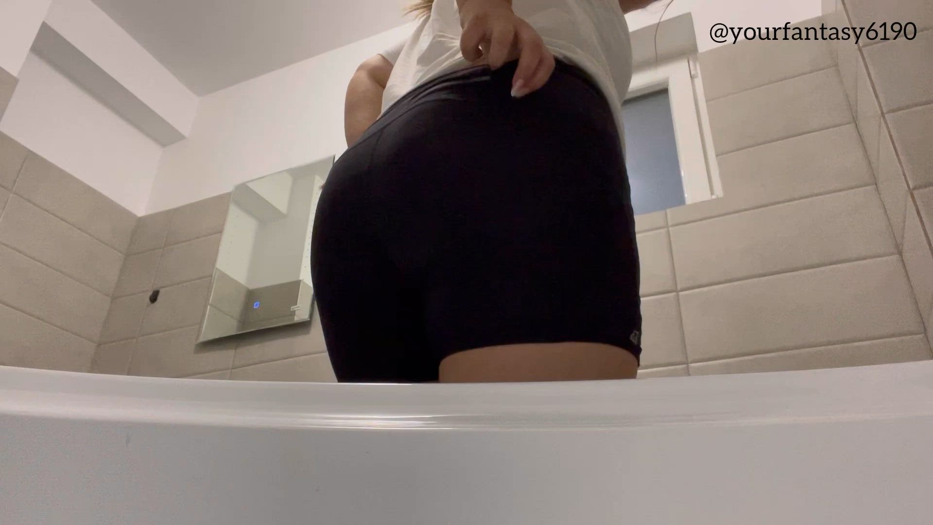 Pee porn video with onlyfans model yourfantasy6190 <strong>@yourfantasy6190</strong>