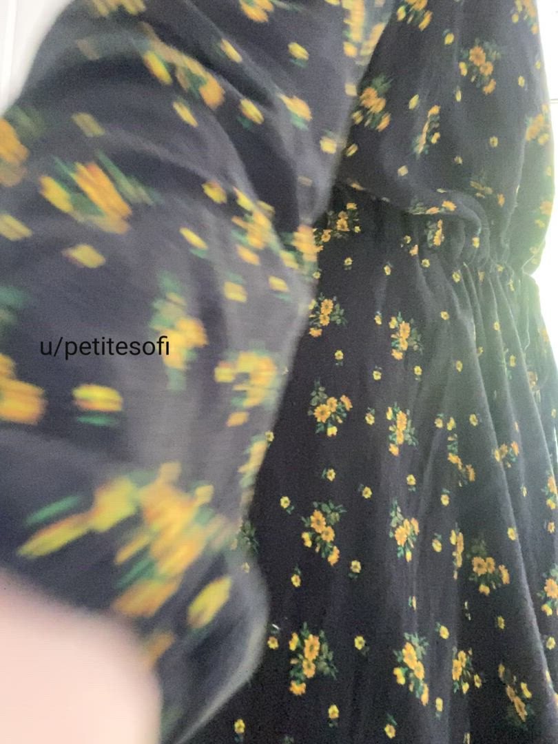 18 Years Old porn video with onlyfans model yoursweetsofi <strong>@my_name_s</strong>