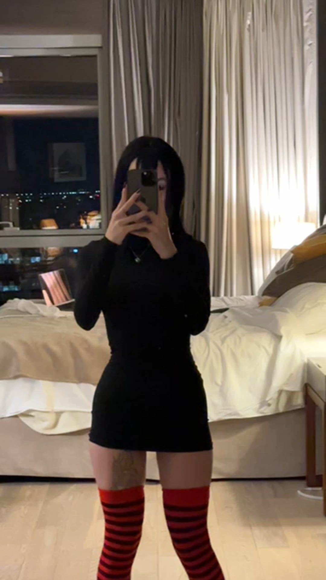 Brunette porn video with onlyfans model Miauwu <strong>@littledoll420uwu</strong>