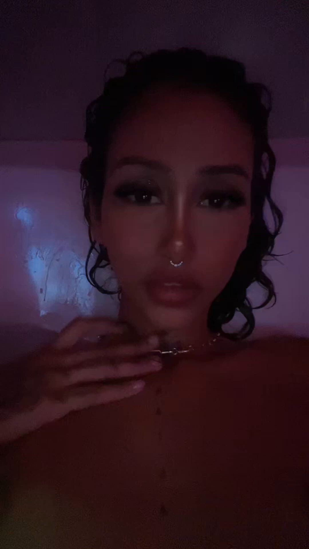 Alternative porn video with onlyfans model elissecinnamon <strong>@elissecinnamon</strong>