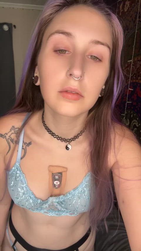 Masturbating porn video with onlyfans model samanthalynne <strong>@samanthalynne</strong>