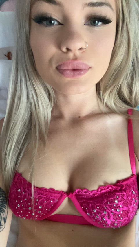 Blonde porn video with onlyfans model bowkitty666 <strong>@harleyexotica</strong>