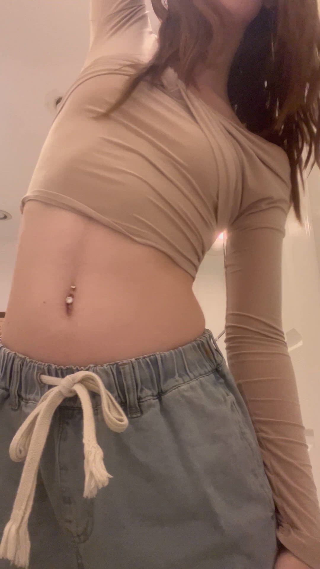 Amateur porn video with onlyfans model juicybirdie <strong>@penguingirlmwah</strong>