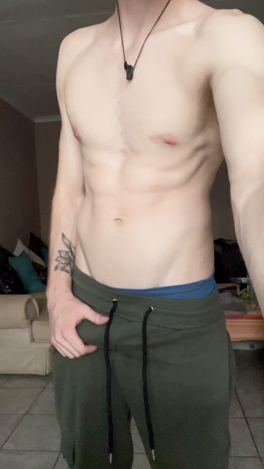 Amateur porn video with onlyfans model darlingreaper <strong>@reaper_is_nsfw</strong>