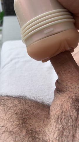 Cumshot porn video with onlyfans model saskdadbod <strong>@wiggdr</strong>