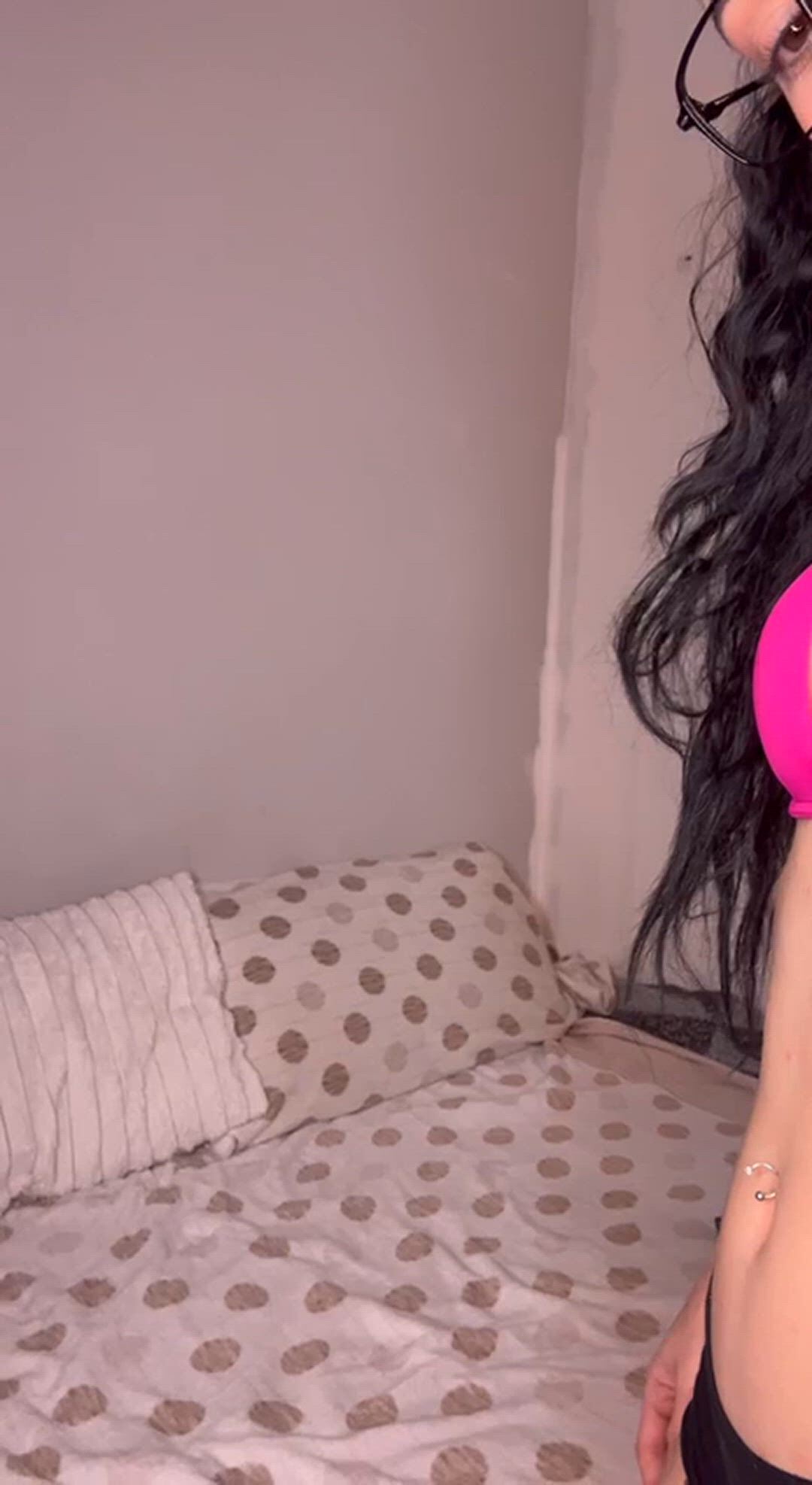 18 Years Old porn video with onlyfans model soffiaakkyee <strong>@sofiakye</strong>