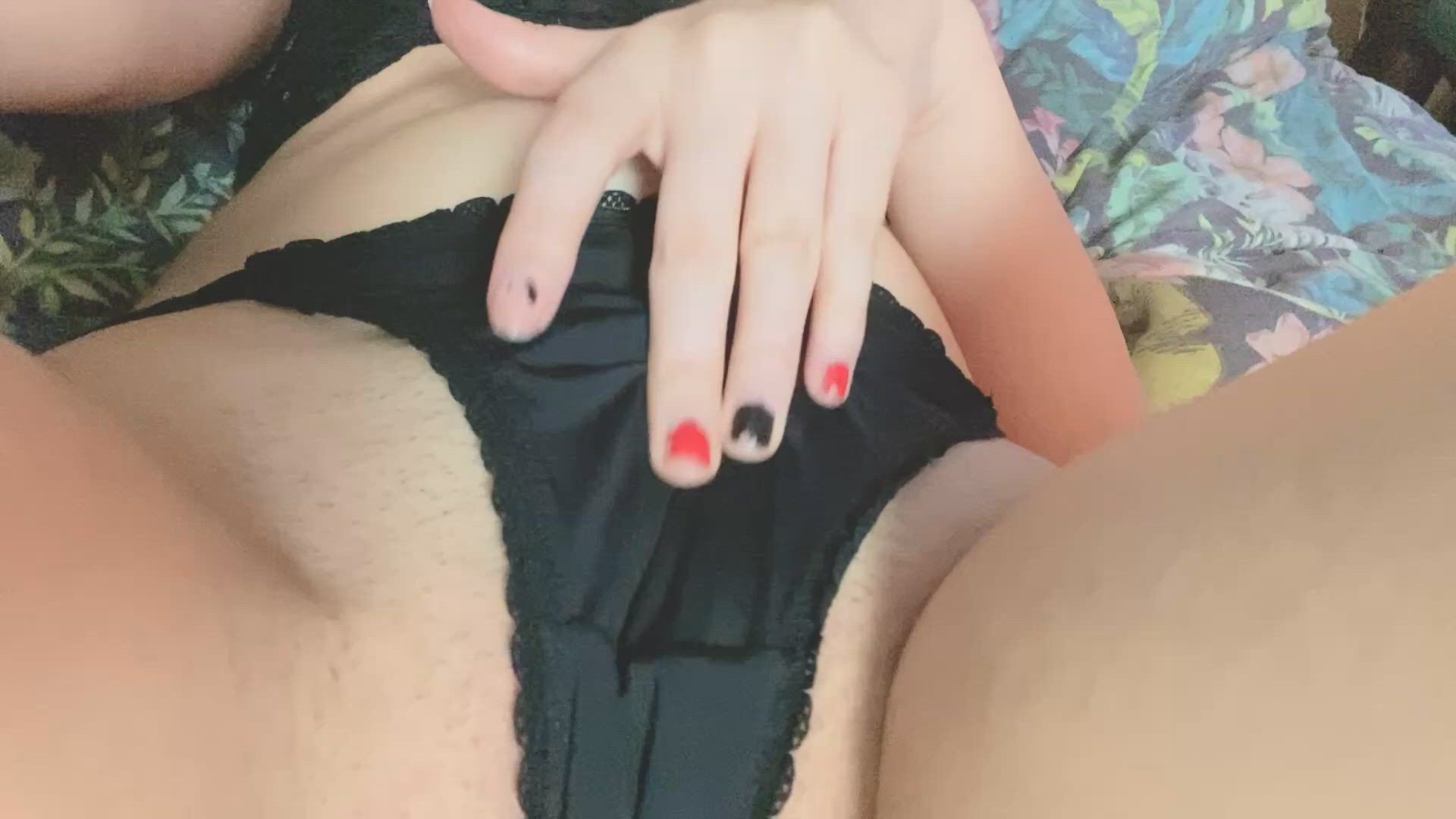 Amateur porn video with onlyfans model itspoppycherry <strong>@itspoppycherry</strong>