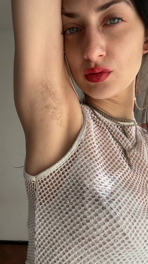 Armpits porn video with onlyfans model @goddesszaina <strong>@goddesszaina</strong>