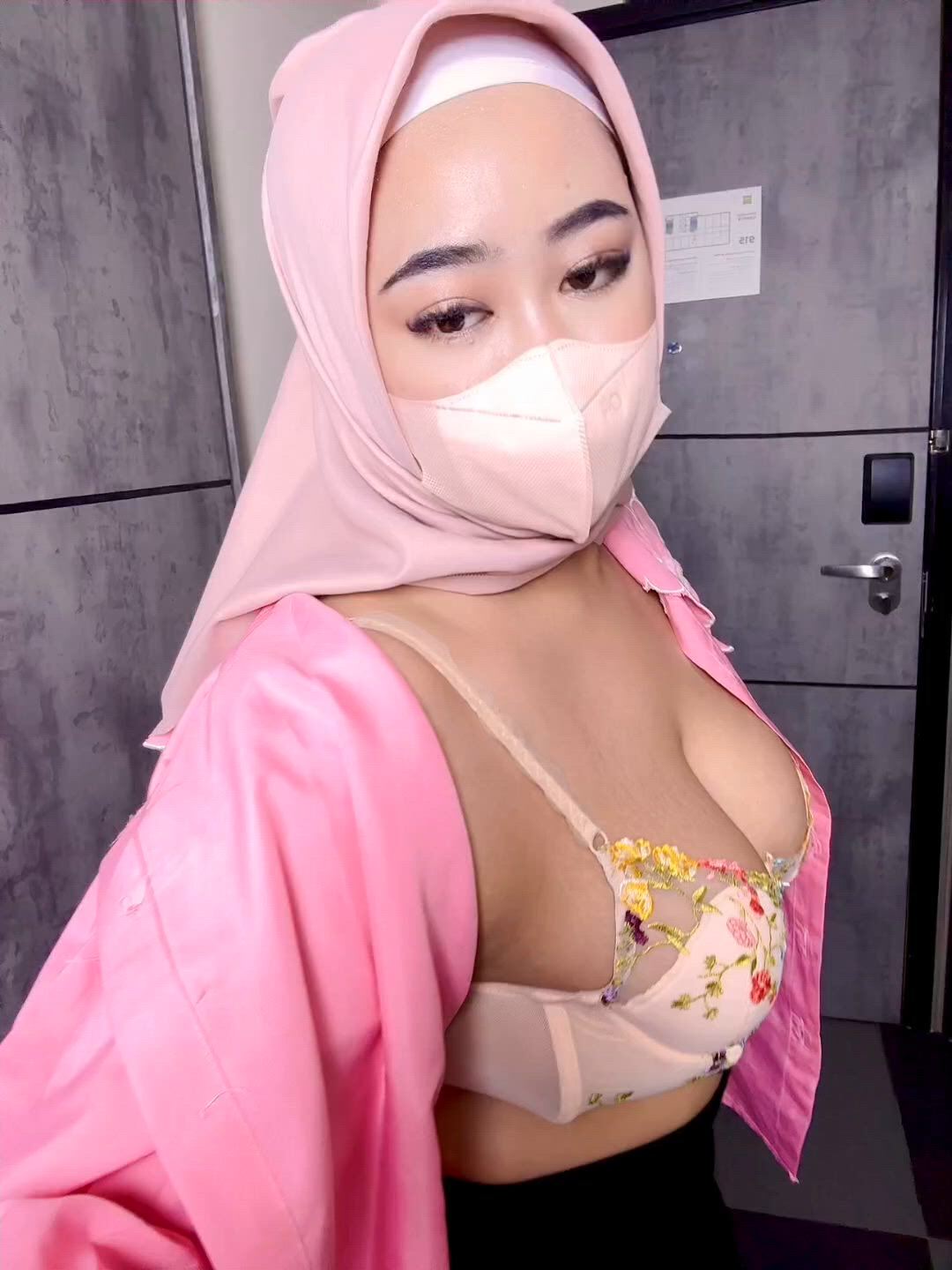 Asian porn video with onlyfans model itsdalia <strong>@bbwmuslimdalia</strong>