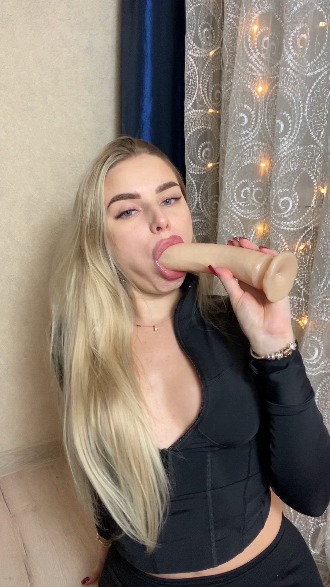 18 Years Old porn video with onlyfans model babymoolly <strong>@mooolllyyy</strong>