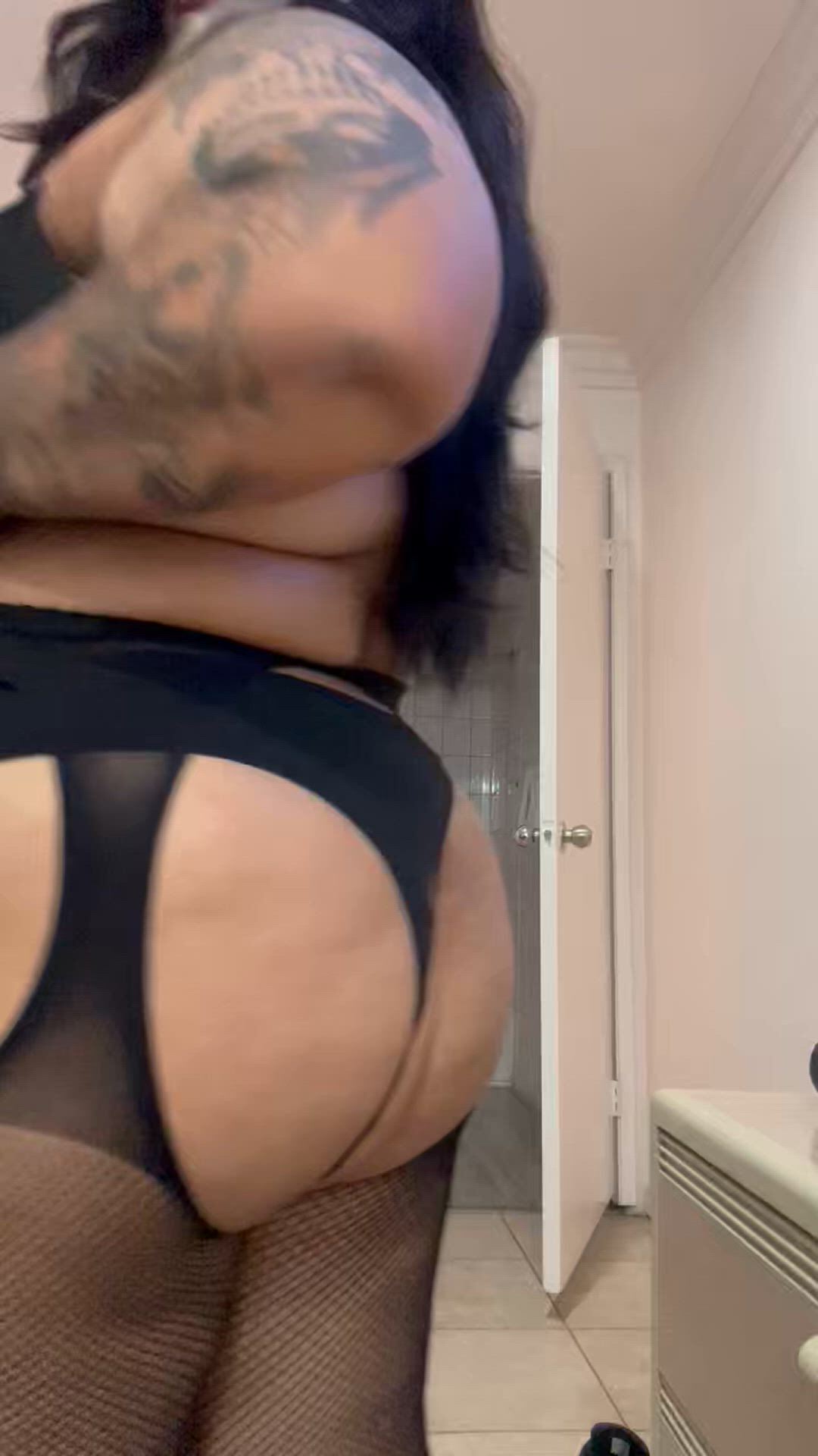 Ass porn video with onlyfans model Kassandruh <strong>@negraconnalgas</strong>