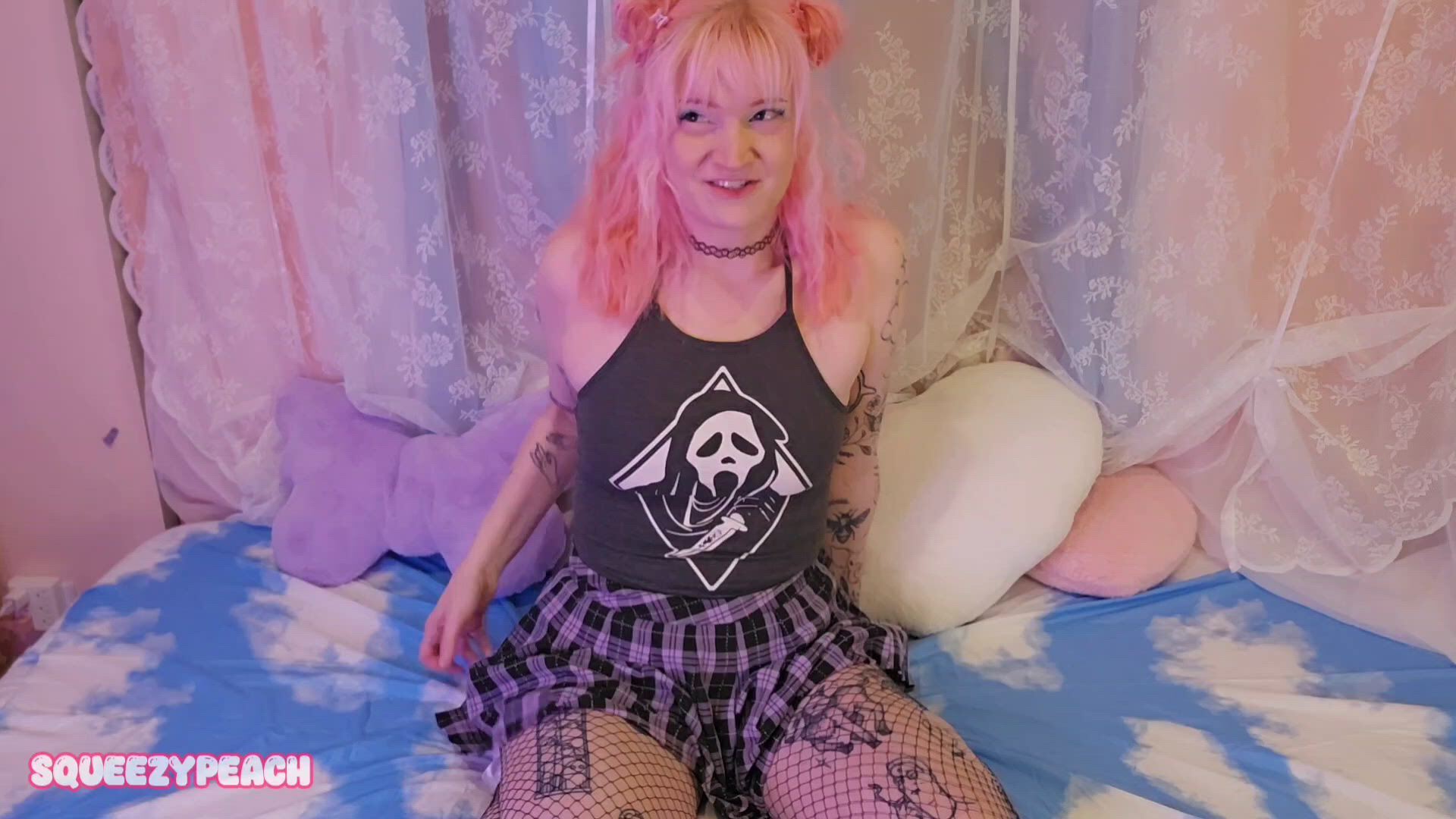 Brother porn video with onlyfans model squeezypeach <strong>@squeezypeach</strong>