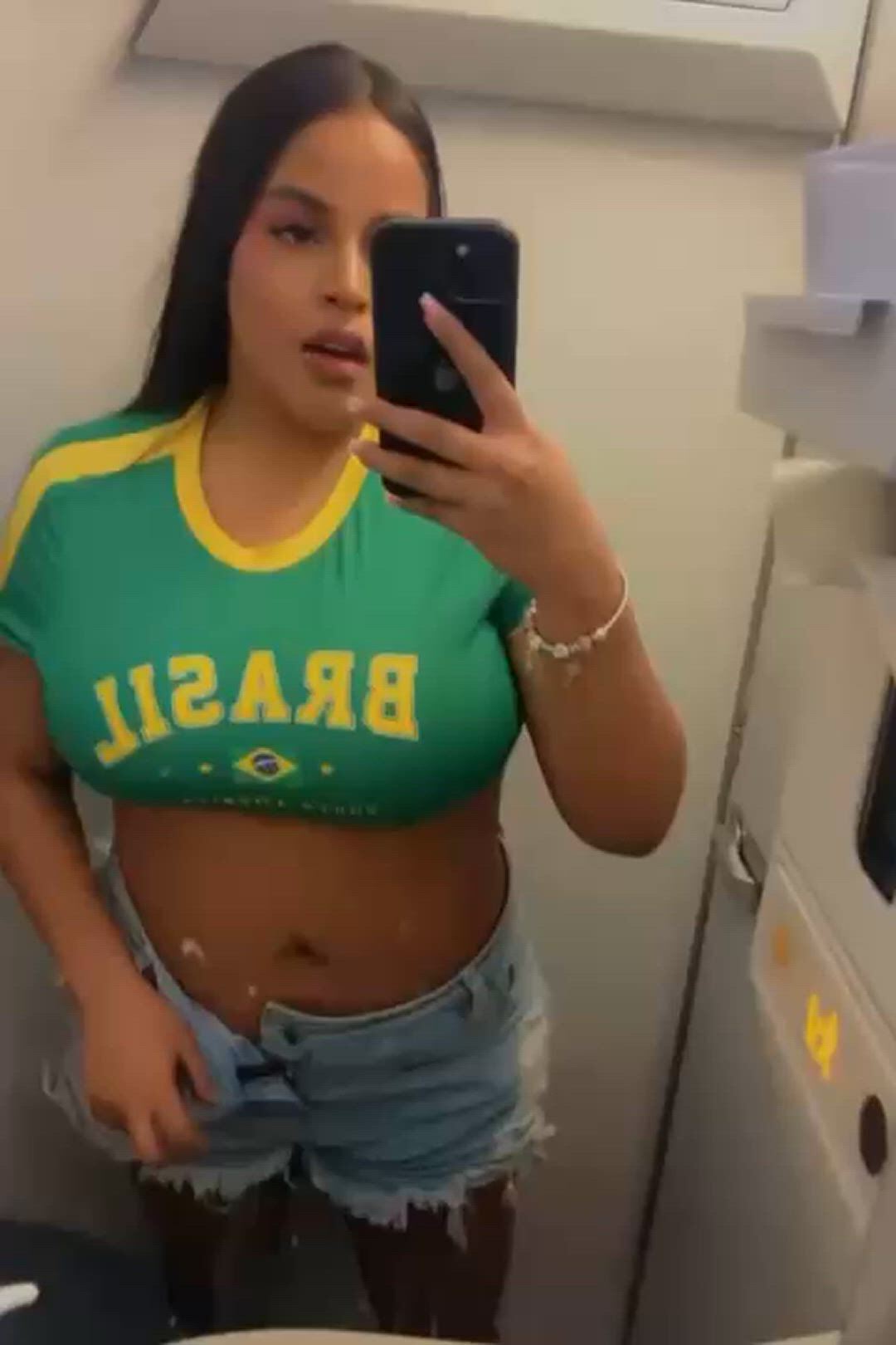 Big Tits porn video with onlyfans model marinaacuellar <strong>@cuellar_mari01</strong>