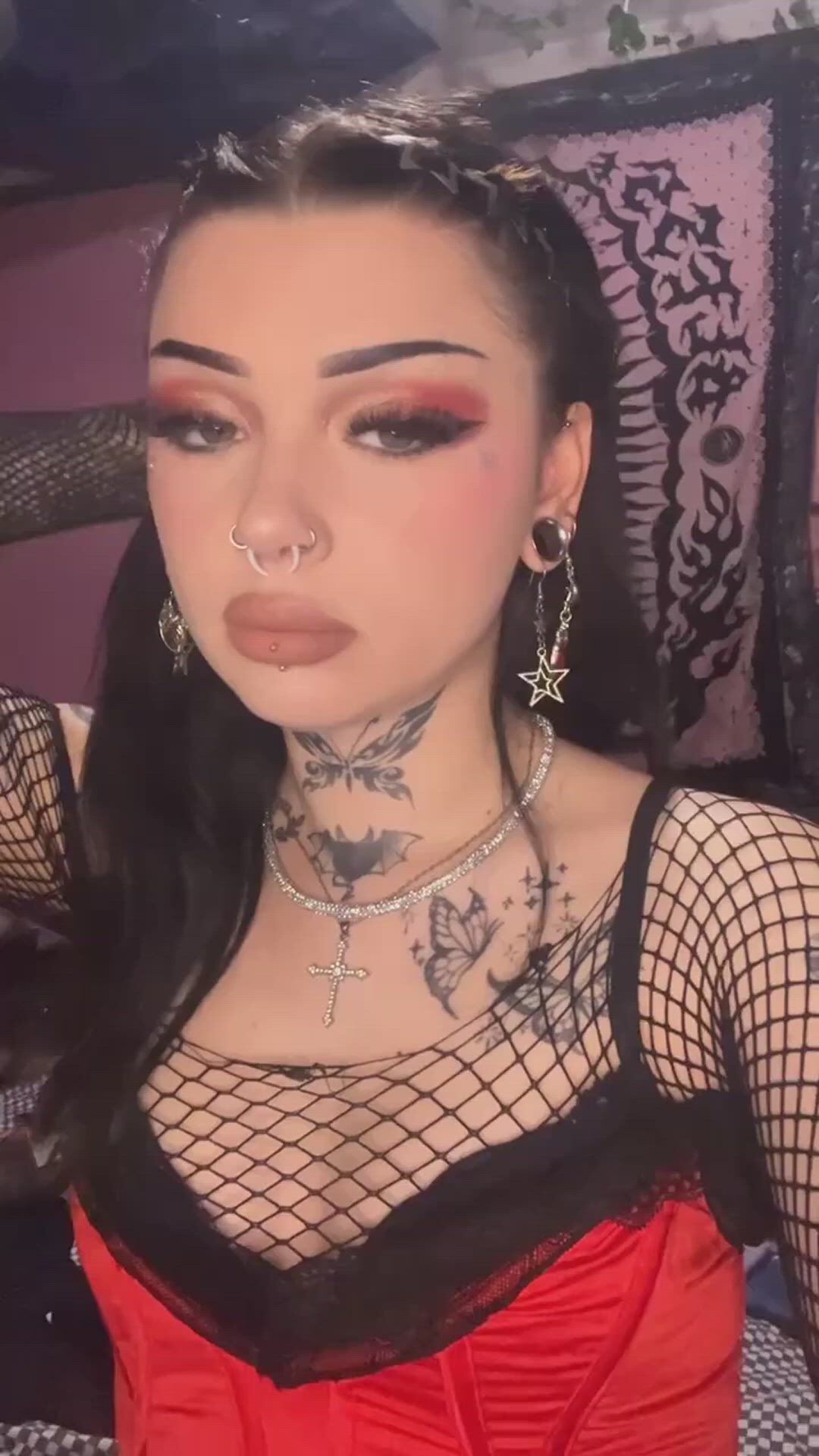 Goth porn video with onlyfans model msjessieraine <strong>@msjessieraine</strong>